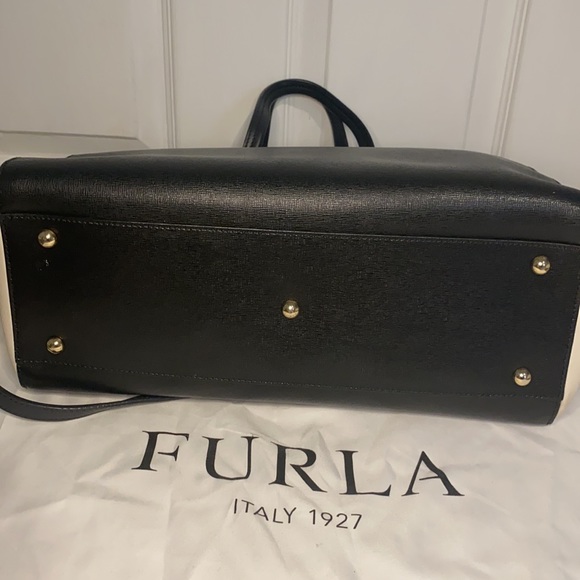 Furla Black and white bag - Picture 3 of 11